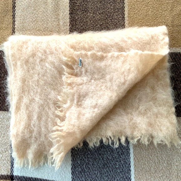 JAEGER MOHAIR Scarf Wrap Shawl Made in Great Britain - Picture 3 of 15